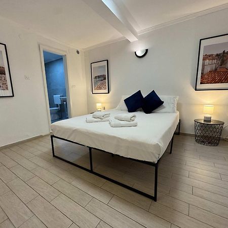 De Spot Guest House - Pile Old Town Gate Dubrovnik Exterior photo